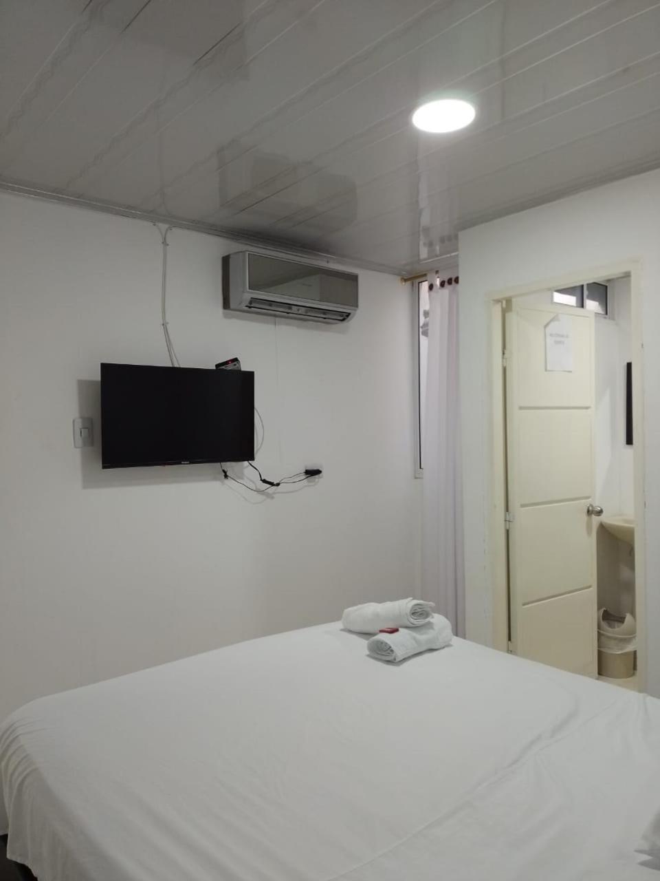 Hotel Maria Eugenia Valledupar Kültér fotó