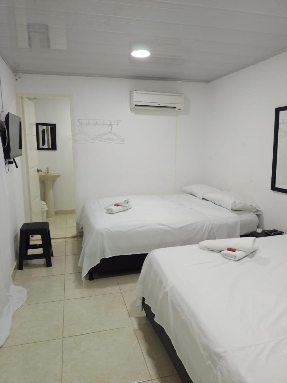 Hotel Maria Eugenia Valledupar Kültér fotó